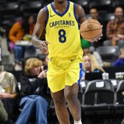 何方神圣！?大卫-琼斯-加西亚半场10中8&amp;三分5中4轰22分4断！